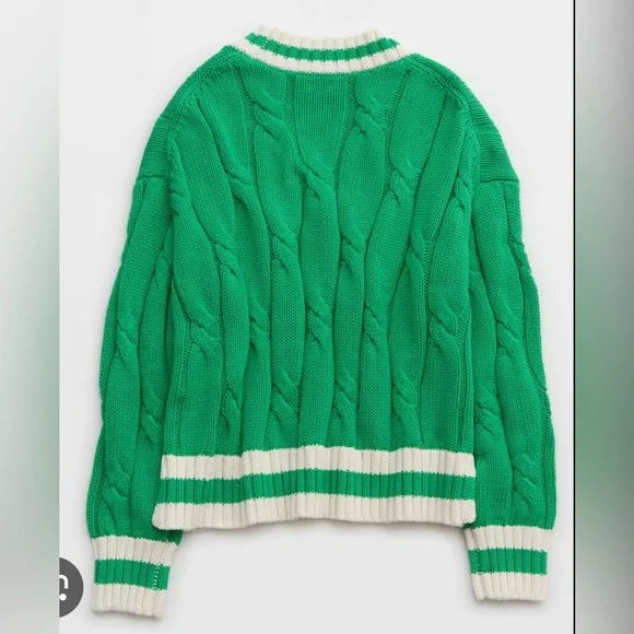 🍂🍁 Fall NWT Aerie Cropped Green Cable V-Neck Sweater Sz Large - Picture 5 of 8
